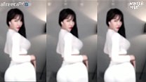Korean anchor BJ winter big breasts dancing in white tights@微信subscription account“喵粑”